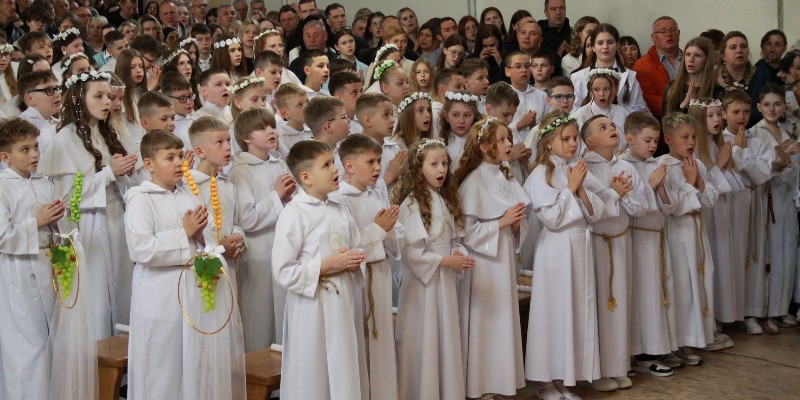 I Komunia Święta w sercańskiej parafii w Grodnie na Białorusi