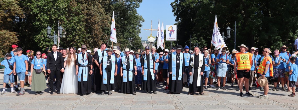 Pielgrzymi nadziei - 8 dni duchowej drogi z Sercańską Szóstką