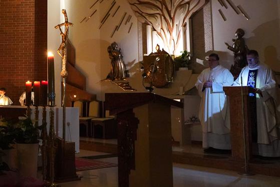 roraty MB Fatimska 05.jpg