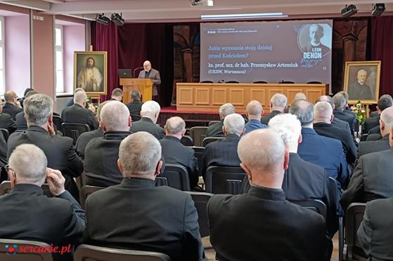 Sympozjum 2025 02.jpg